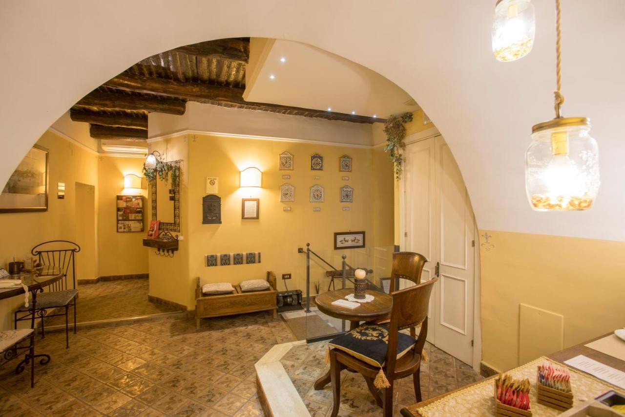 B&B L'Alloggio Dei Vassalli ナポリ エクステリア 写真