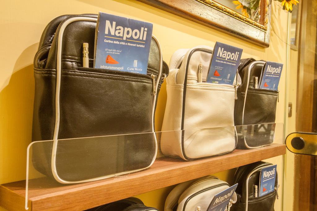B&B L'Alloggio Dei Vassalli ナポリ エクステリア 写真